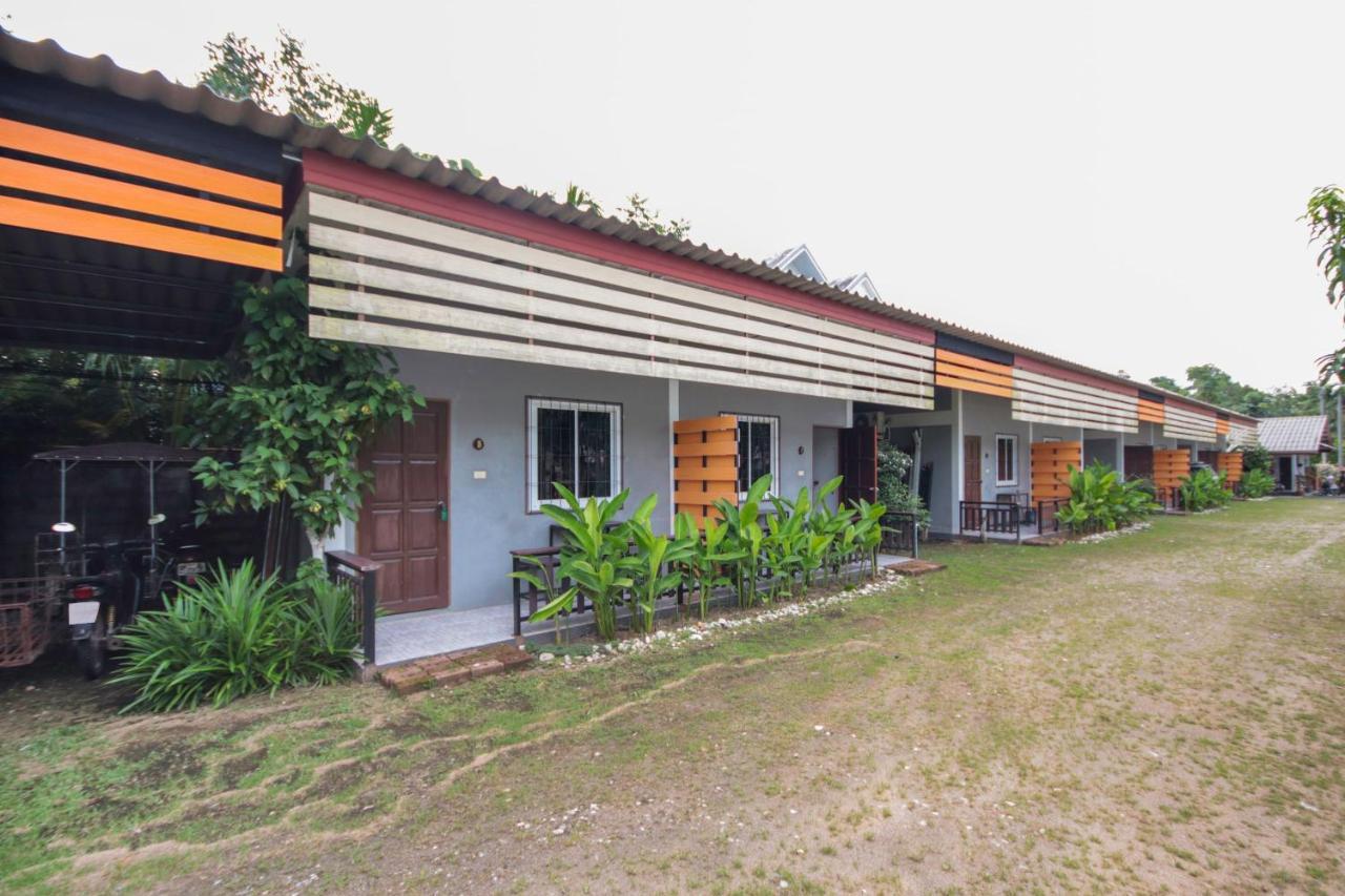 Oyo 75312 Banana Lodge Khao Lak Ngoại thất bức ảnh